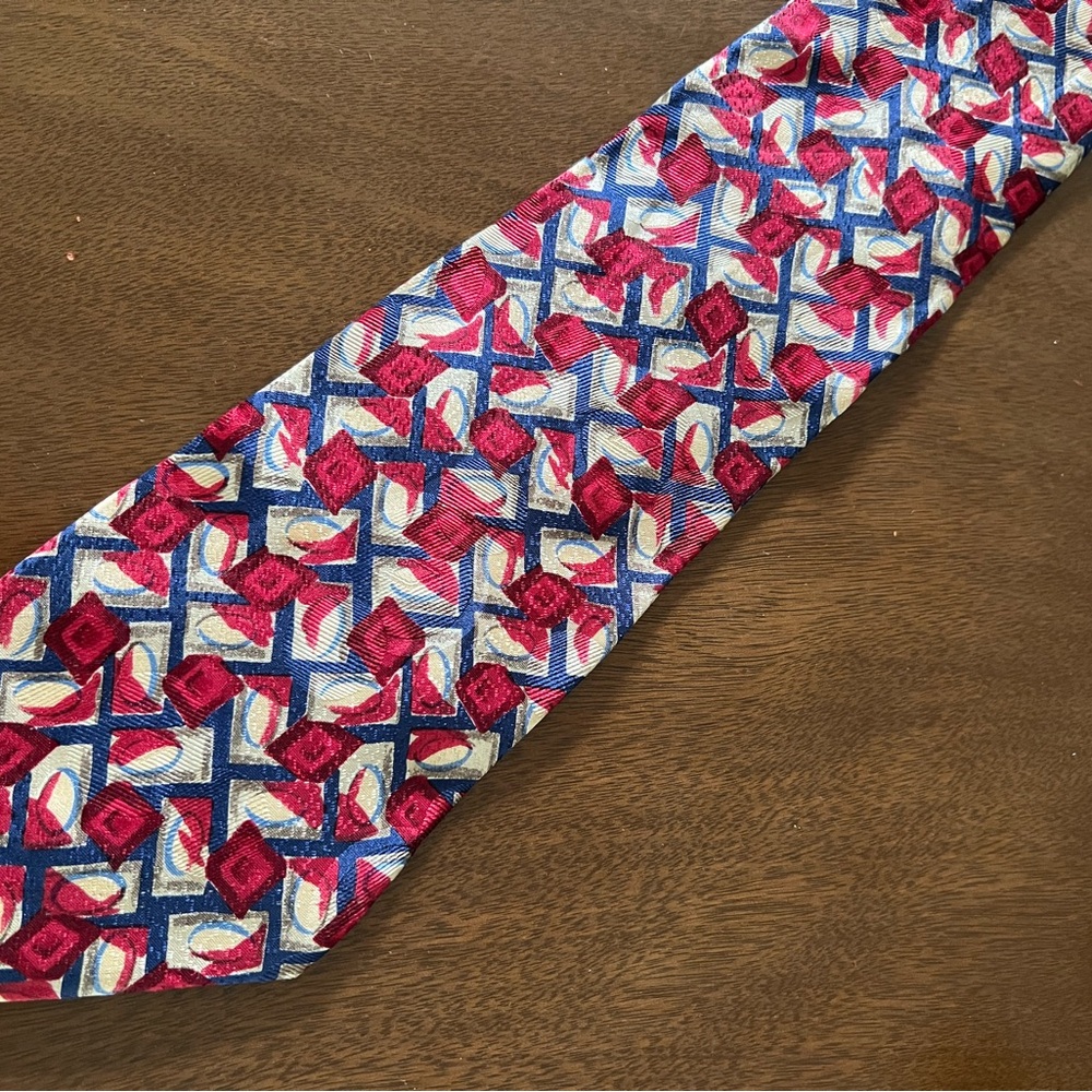 Men’s Ermenegildo Zegna Red Blue Geometric Diamond 100% Silk Tie Made in Italy